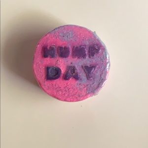 Fragrant Jewels bath bomb